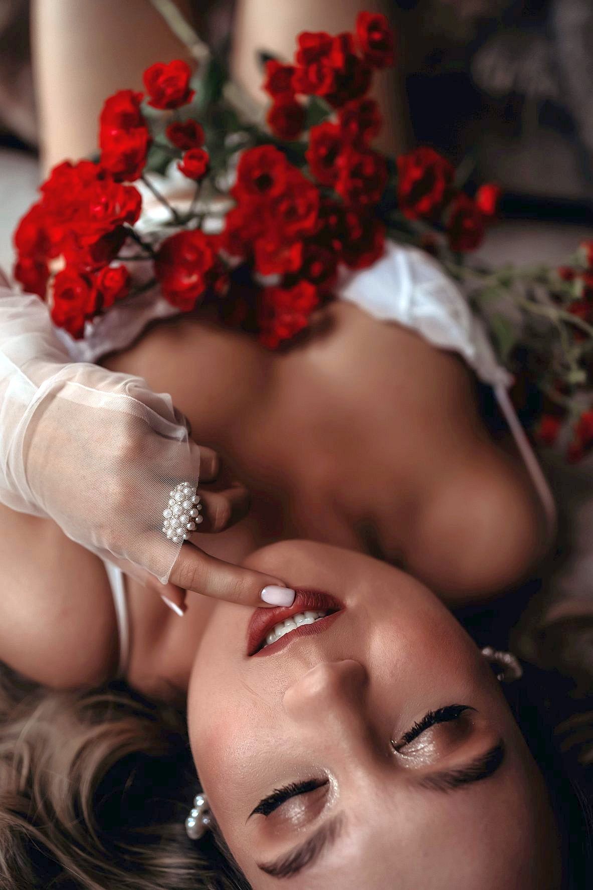 Luxury boudoir photography session in Cracow studio
